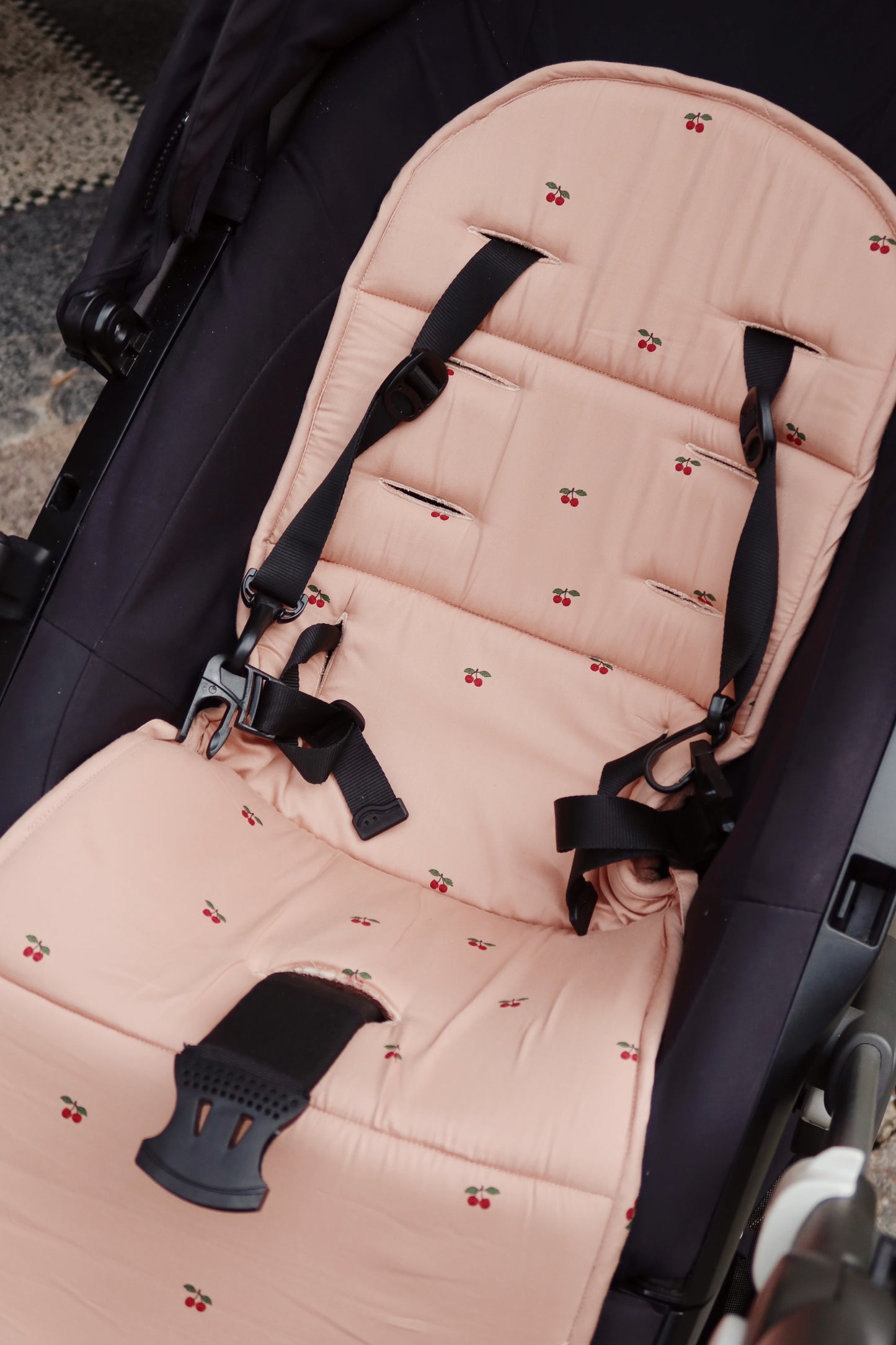 Konges Sløjd Stroller Cushion - Cherry Blush