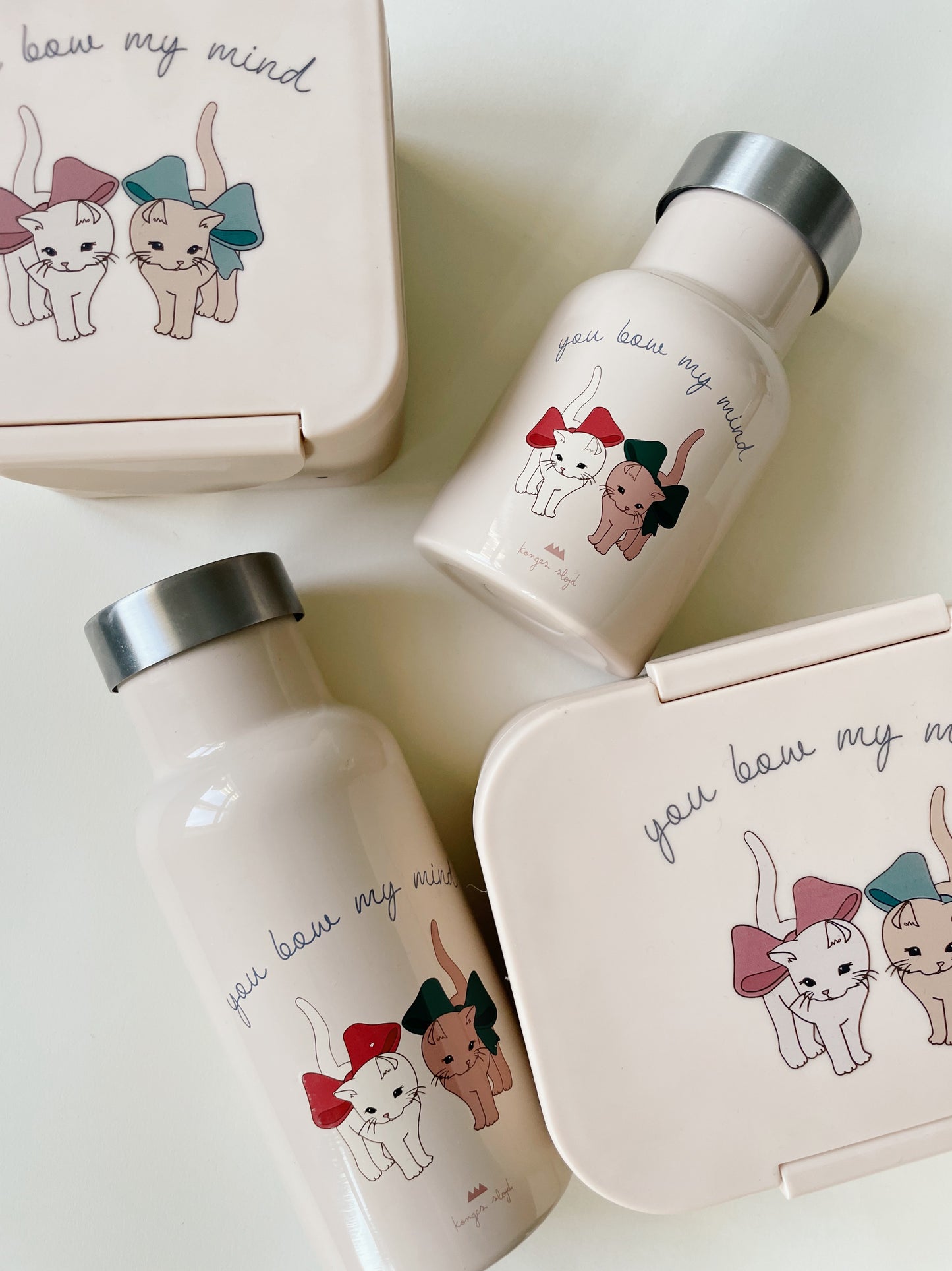 Konges Sløjd petit thermo bottle - bow kitty