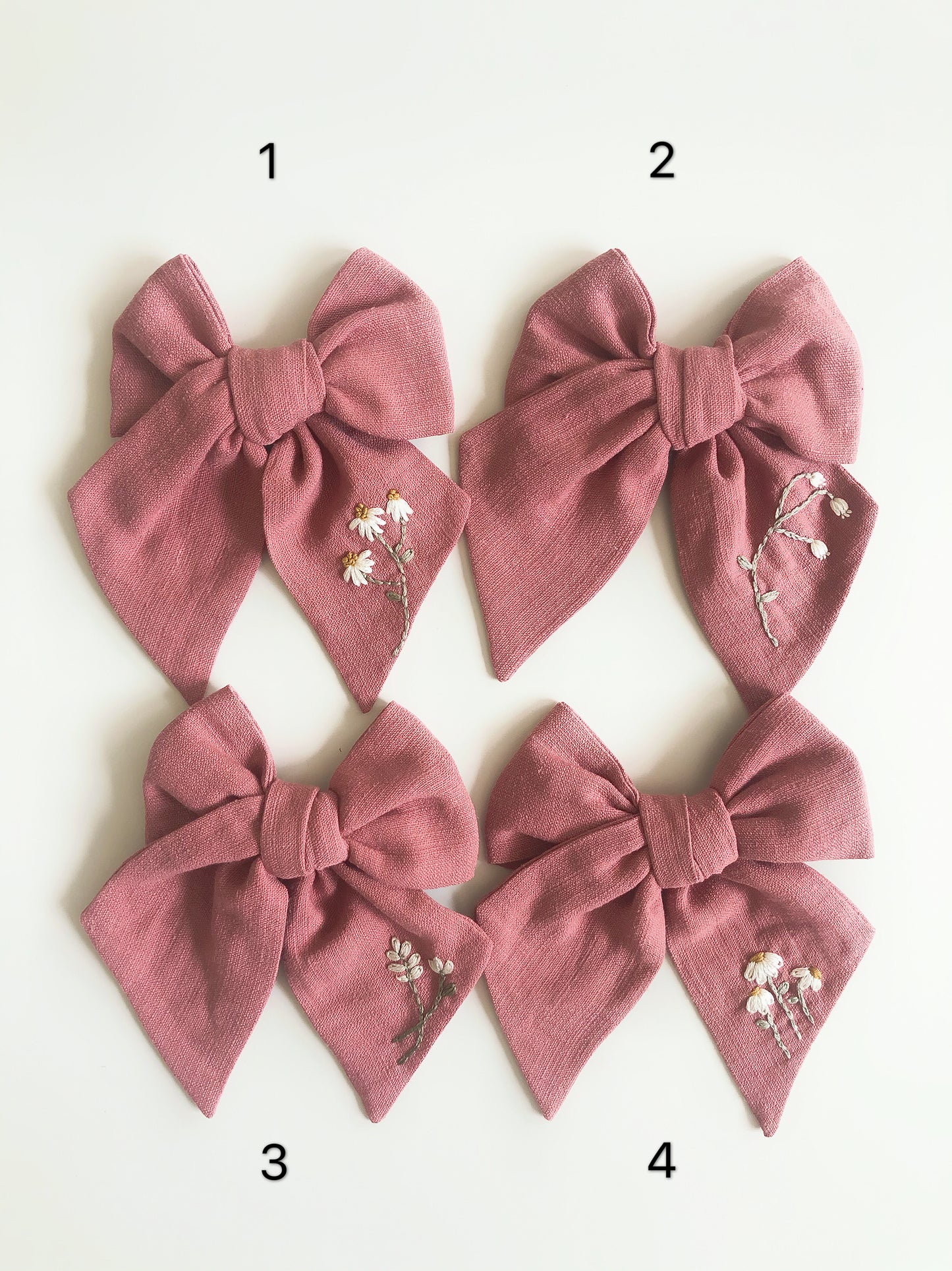 Medium Traditional Embroidered Bow - Rouge
