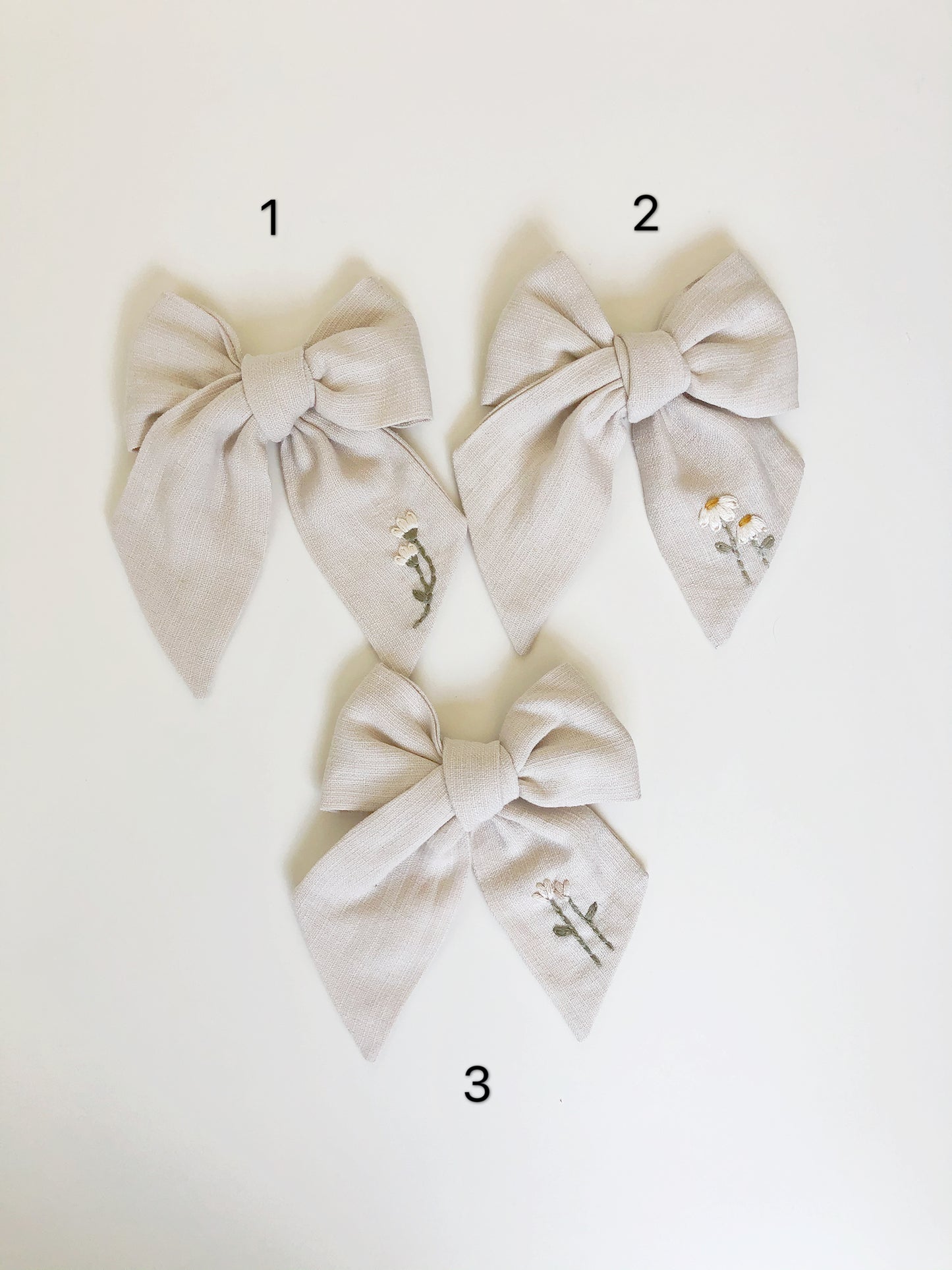 Mini Traditional Embroidered Bow - Gardenia