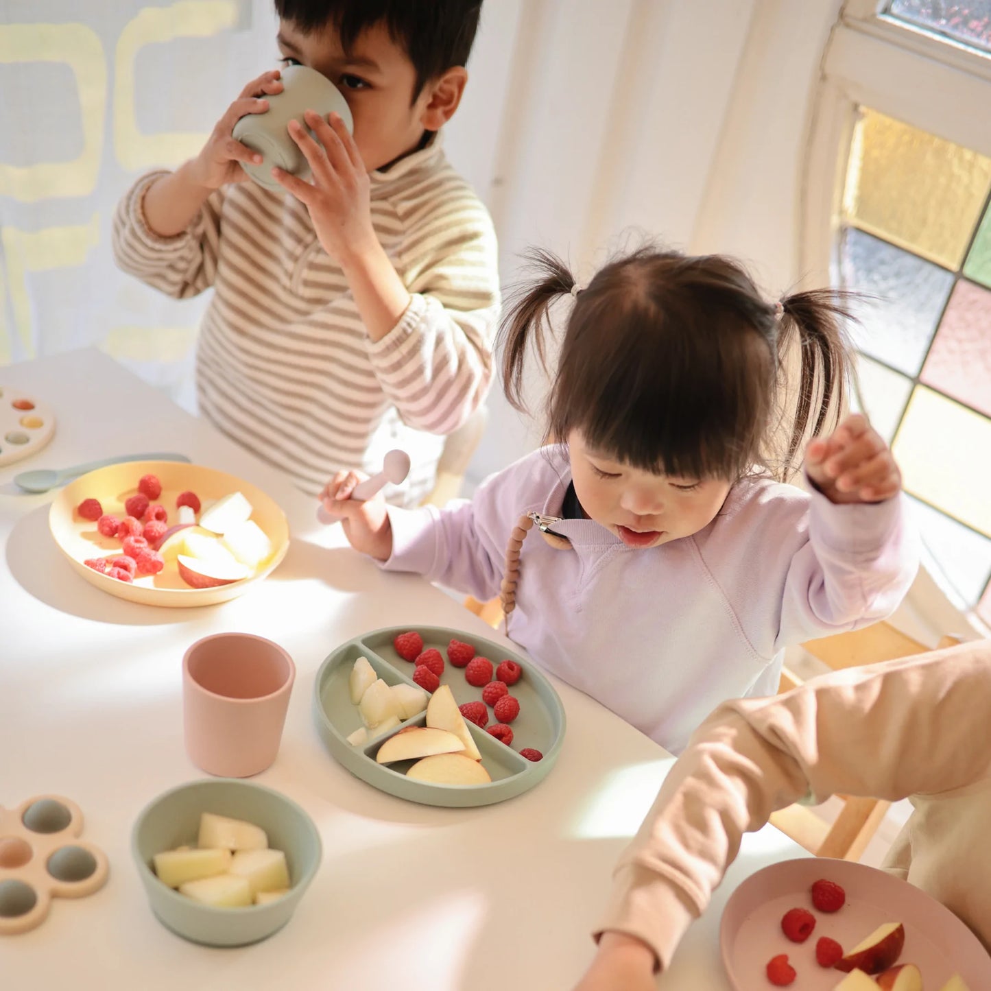 Silicone Suction Plate - Cambridge Blue
